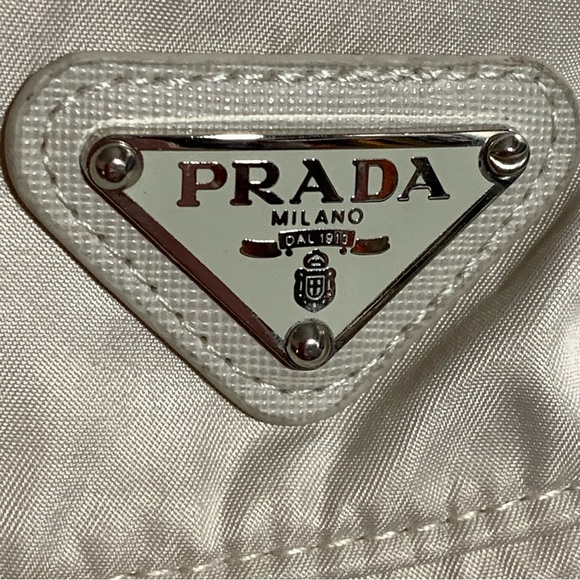 PRADA beige Re-issue Nylon BUCKET HAT Size Medium IN STORE NOW $695 - Picture 14 of 15